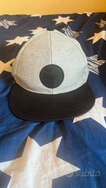 Cappello con visiera
