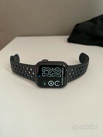 Apple Watch Series 5 WiFi