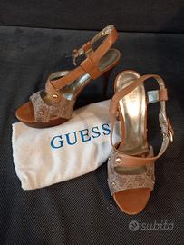 sandali Guess