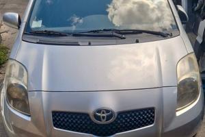 Toyota Yaris 1.4 d4d 2007 motore 1NDTV per ricambi