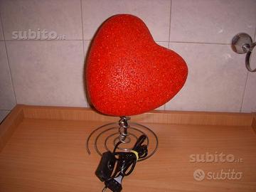 Lampada a forma di cuore