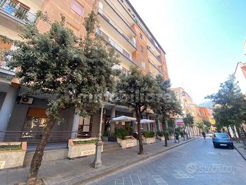 Negozio in CENTRO - VIA P. ATENOLFI