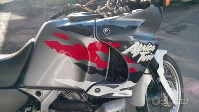 Honda Africa Twin XRV 750 Africa Twin