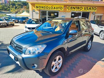Toyota RAV4 2.2 D-4D 136CV Luxury- GancioTraino