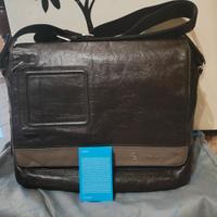 borsa Piquadro marrone in pelle 