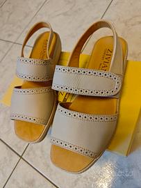Sandali Ziviani, beige, come nuovi, n.37