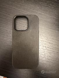 Cover in Alcantara premium per iPhone 16 pro