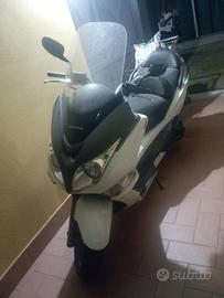 Scooter Honda sw-T400