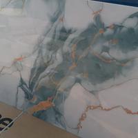 Gres porcellanato effetto marmo