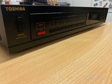 TOSHIBA