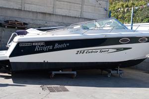 Riviera boats 258 Cabrio sport usata