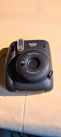 Fujifilm Instax Mini 11 Charcoal Gray + Custodia