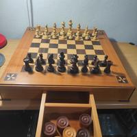 Scacchiera vintage in legno (e dame)