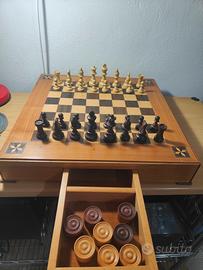 Scacchiera vintage in legno (e dame)