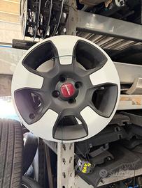 Borchie Fiat Panda 2012>