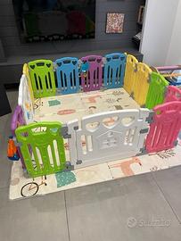 Box per Bambini con 14 pannelli.