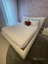 LETTO MATRIMONIALE CONTENITORE PELLE BIANCA