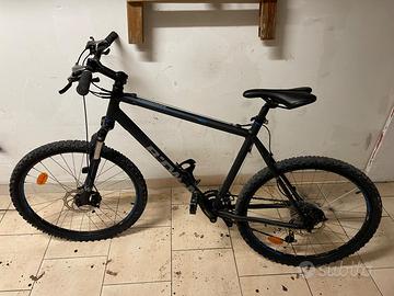 Mtb pari al nuovo Rockrider fren a disco