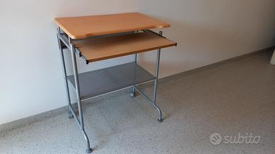 Scrivania porta computer