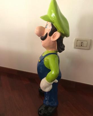 Luigi Super mario bros Nintendo statua scultura