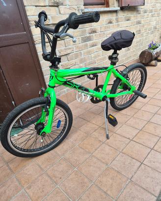 BICICLETTA BMX