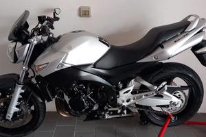 suzuki gsr 600