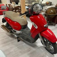 Aprilia scarabeo 400