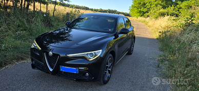 Stelvio q4 210