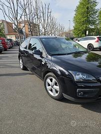Ford Focus II serie TDI  110 CV