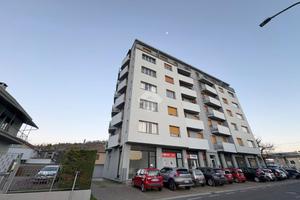 NEGOZIO A MONTALTO DORA