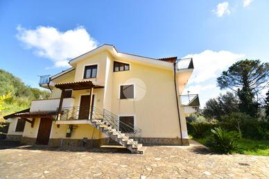 3 LOCALI A AGROPOLI