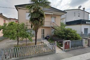 Casa indipendente o due appartamenti