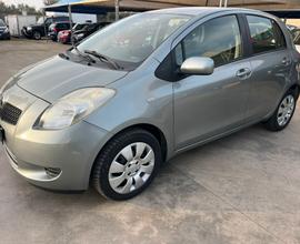 Toyota Yaris 1.0 5 porte Sol