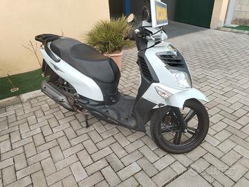 scooter 200 sym