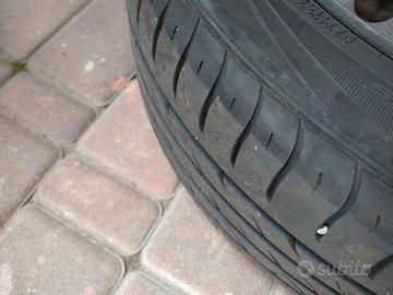 Gomme estive su cerchio