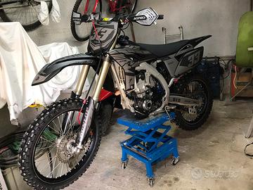 Yamaha yzf 250 anno 2011