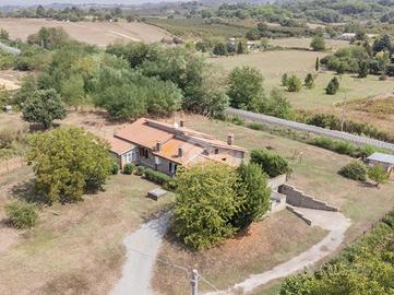 VILLA SINGOLA A ORIOLO ROMANO