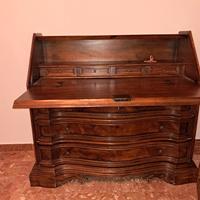 Como con secretaire in legno