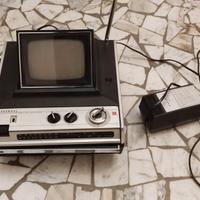 Radio televisione portatile d'epoca