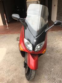 Scooter T-max