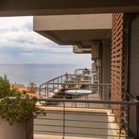 Lungomare; prestigioso 100 mq vista mare