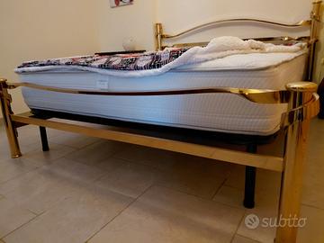 struttura letto dorata per matrimoniale 
