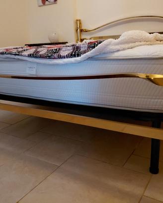 struttura letto dorata per matrimoniale 