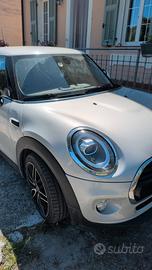 mini Cooper d 5 porte 