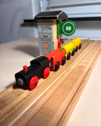 Trenino in Legno Magnetico + 3 Vagoni