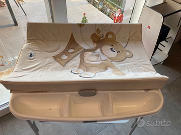 Fasciatoio con rotelle