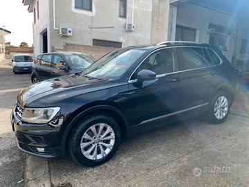 Volkswagen Tiguan 2.0 TDI SCR 4MOTION Style BlueMo