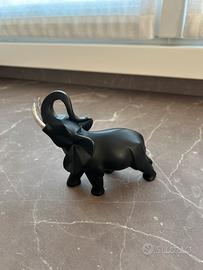 Statuetta elefante nero