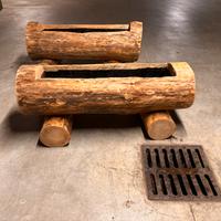 Fioriera in legno scortecciata