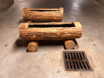 Fioriera in legno scortecciata